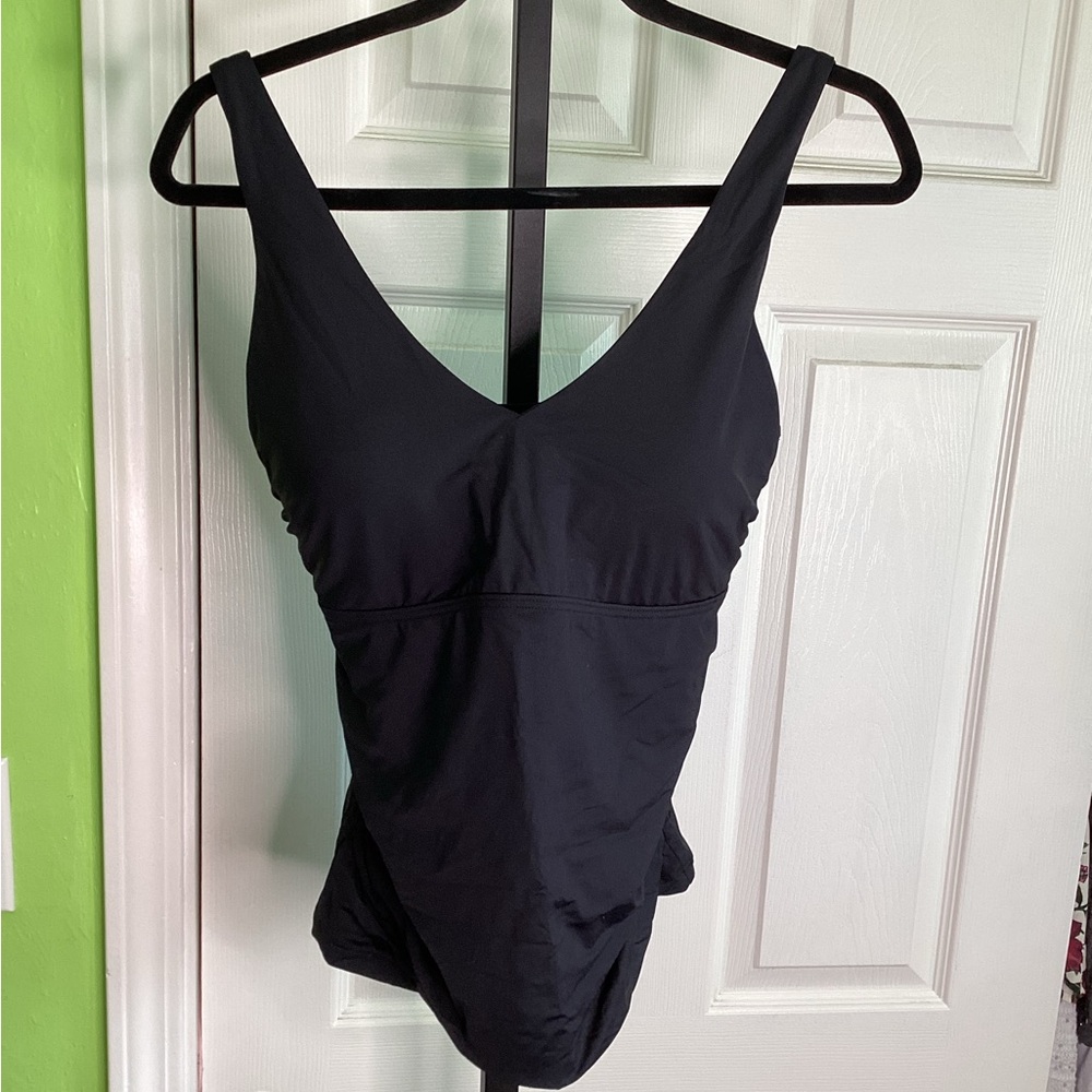 Black Tankini Top, size 10, NWOT